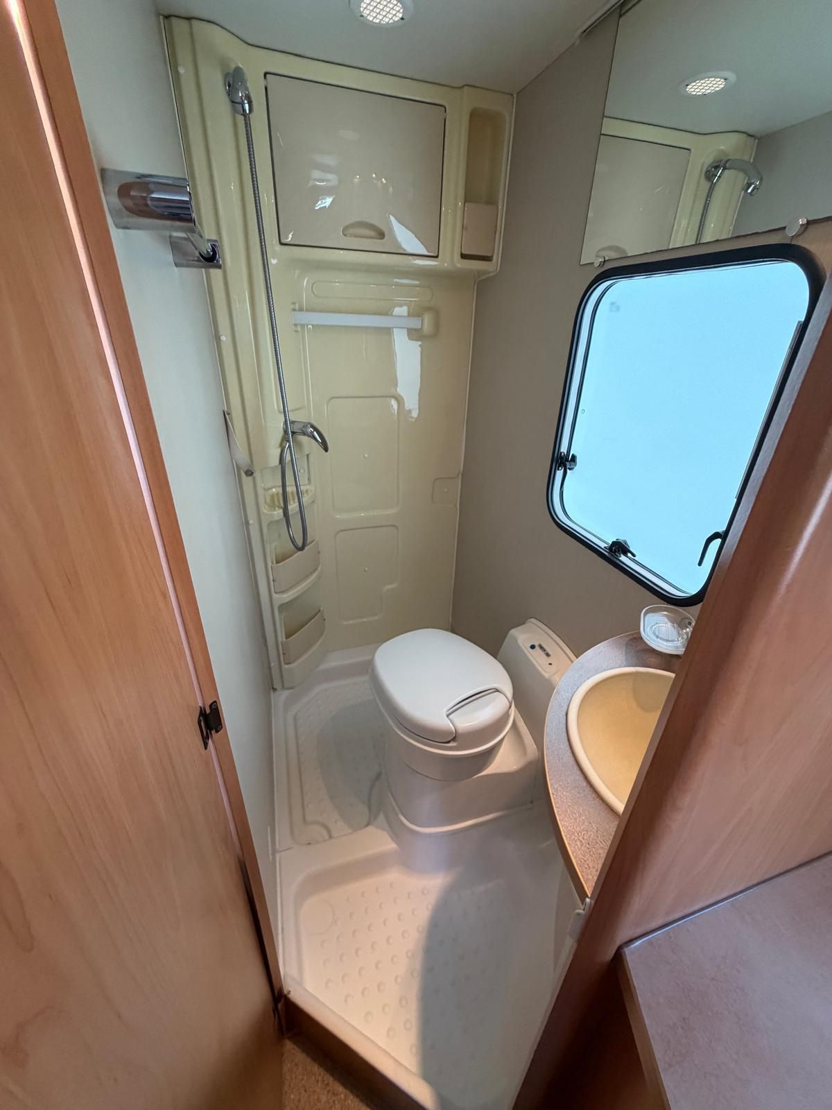 Autocaravana Challenger Genesis Fiat Ducato 2007 en venta