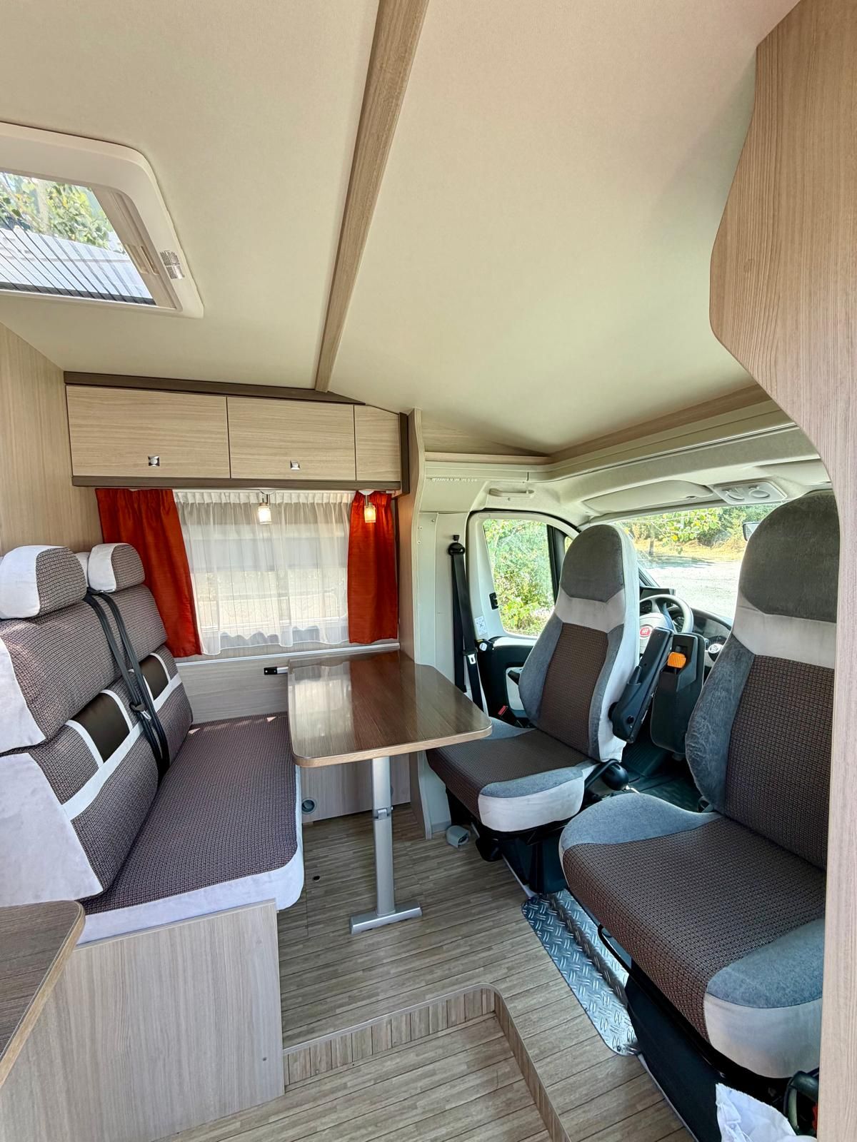 Autocaravana Dethleffs Globe S T685 2014 en venta